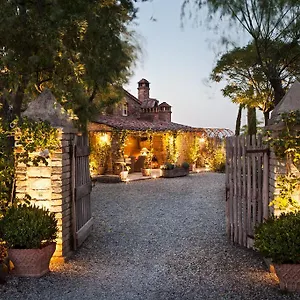 Lupaia , Montepulciano Stazione İtalya