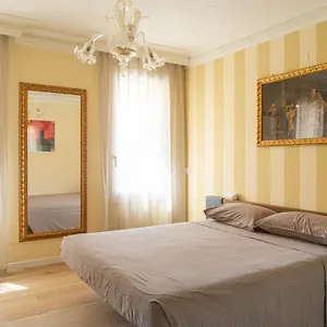 Little House Bed & Breakfast Campo San Martino
